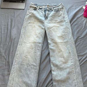 AMERICAN EAGLE skater style women’s jeans